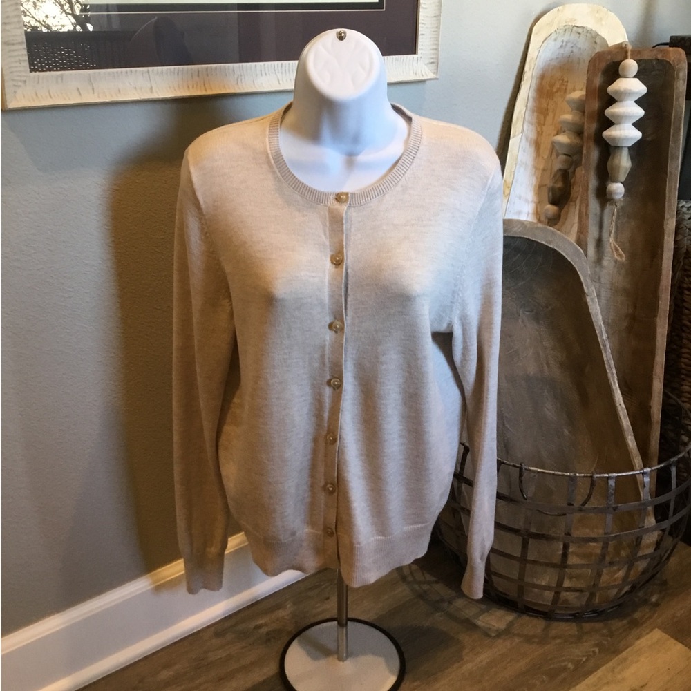 Ann Taylor Beige Button-Up Classic Cardigan Wm Sz S